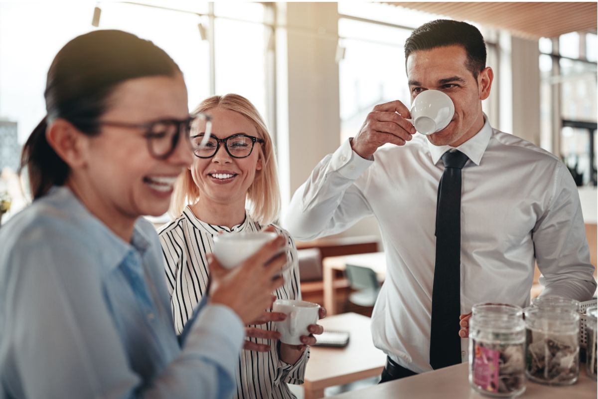 dipendenti di un'azienda in pausa